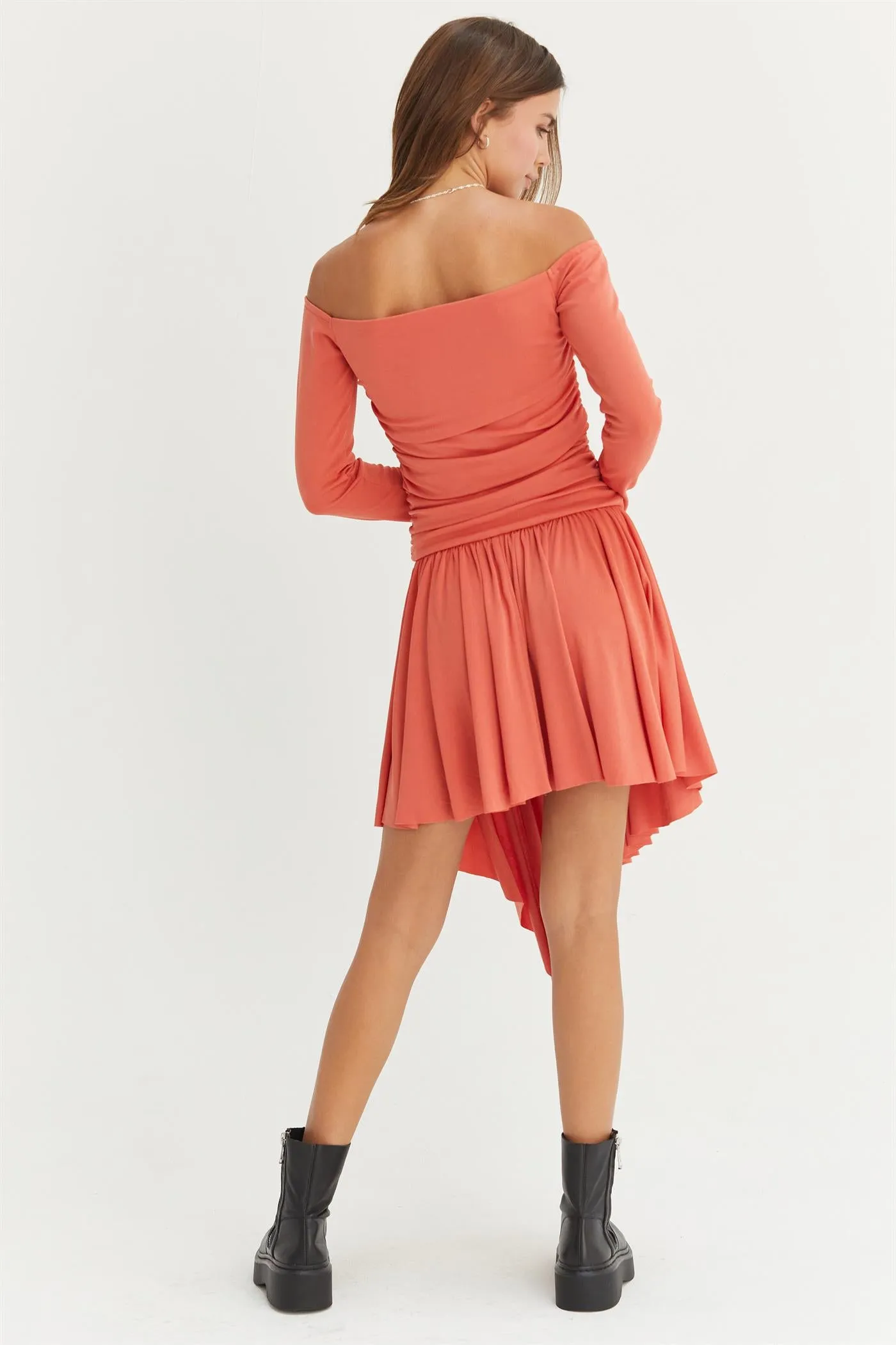 HF24G061-Jersey Off-shoulder Ruched Dress