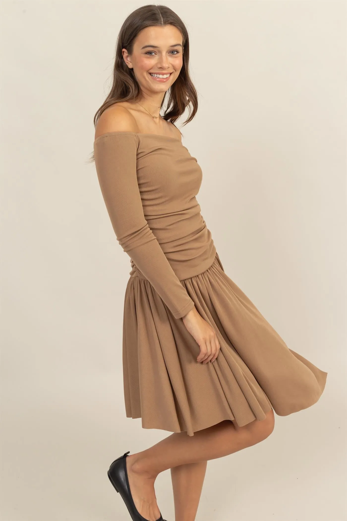 HF24G061-Jersey Off-shoulder Ruched Dress