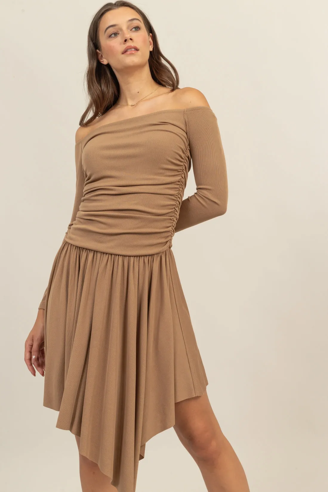 HF24G061-Jersey Off-shoulder Ruched Dress