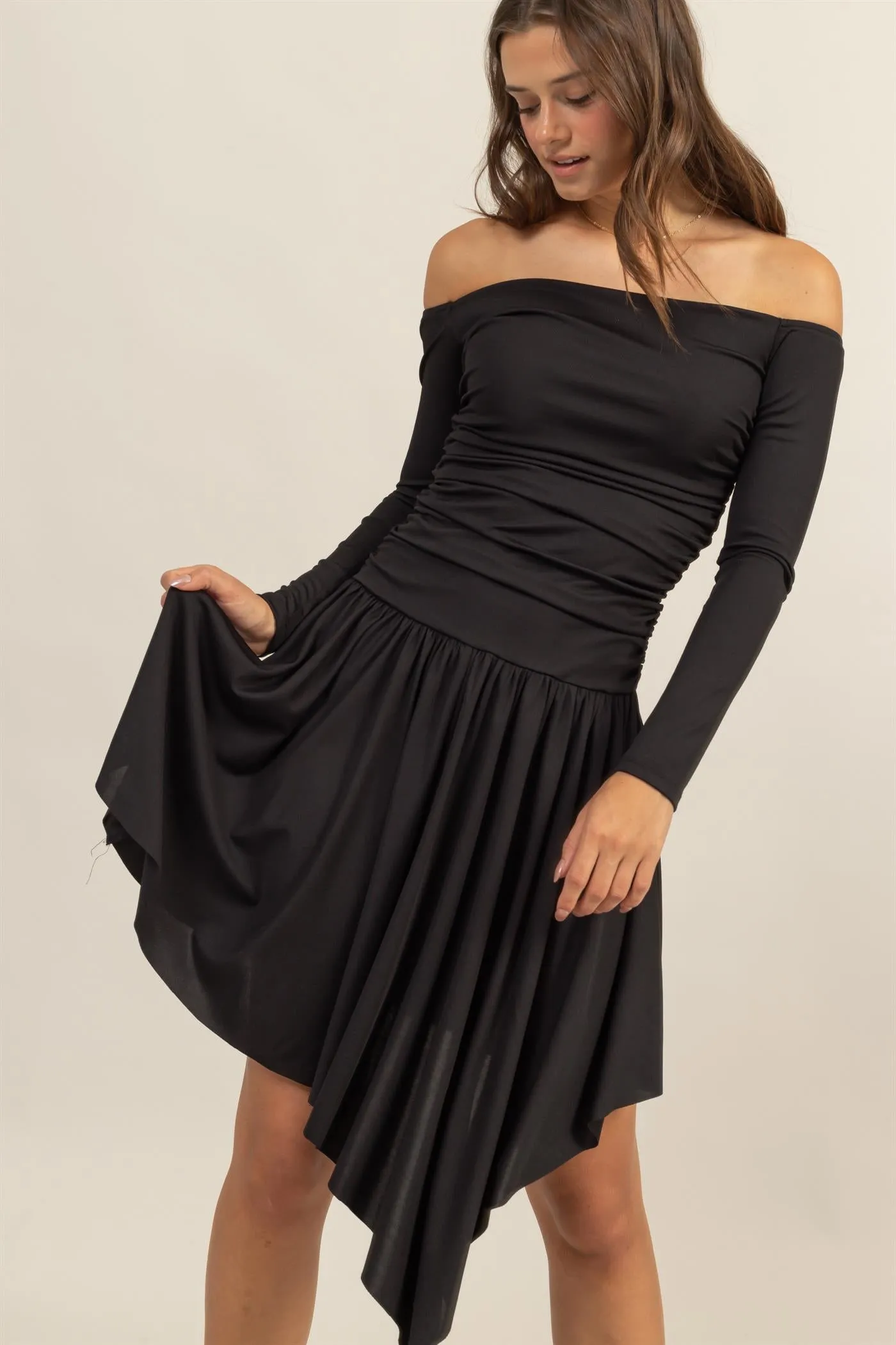 HF24G061-Jersey Off-shoulder Ruched Dress