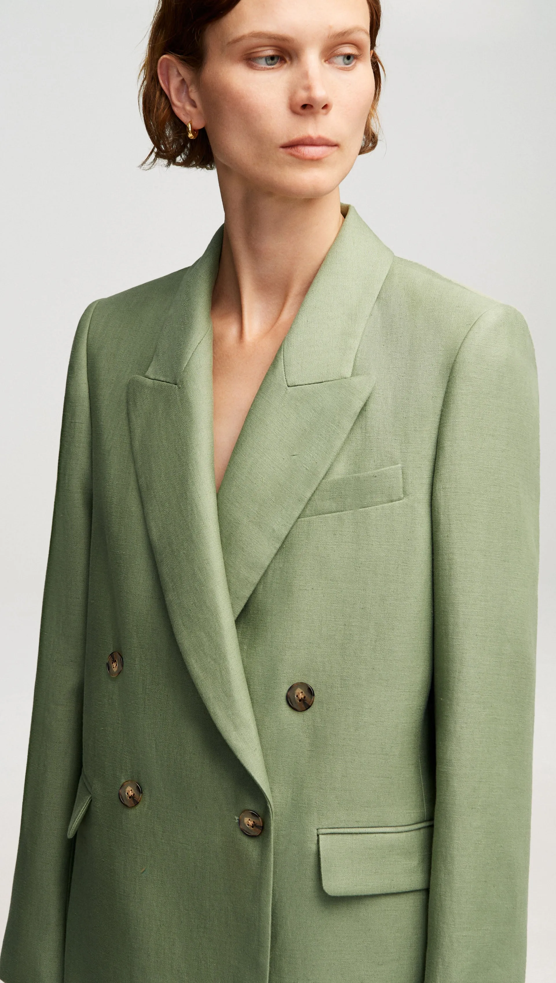 Peak Lapel Blazer in Linen | Sage