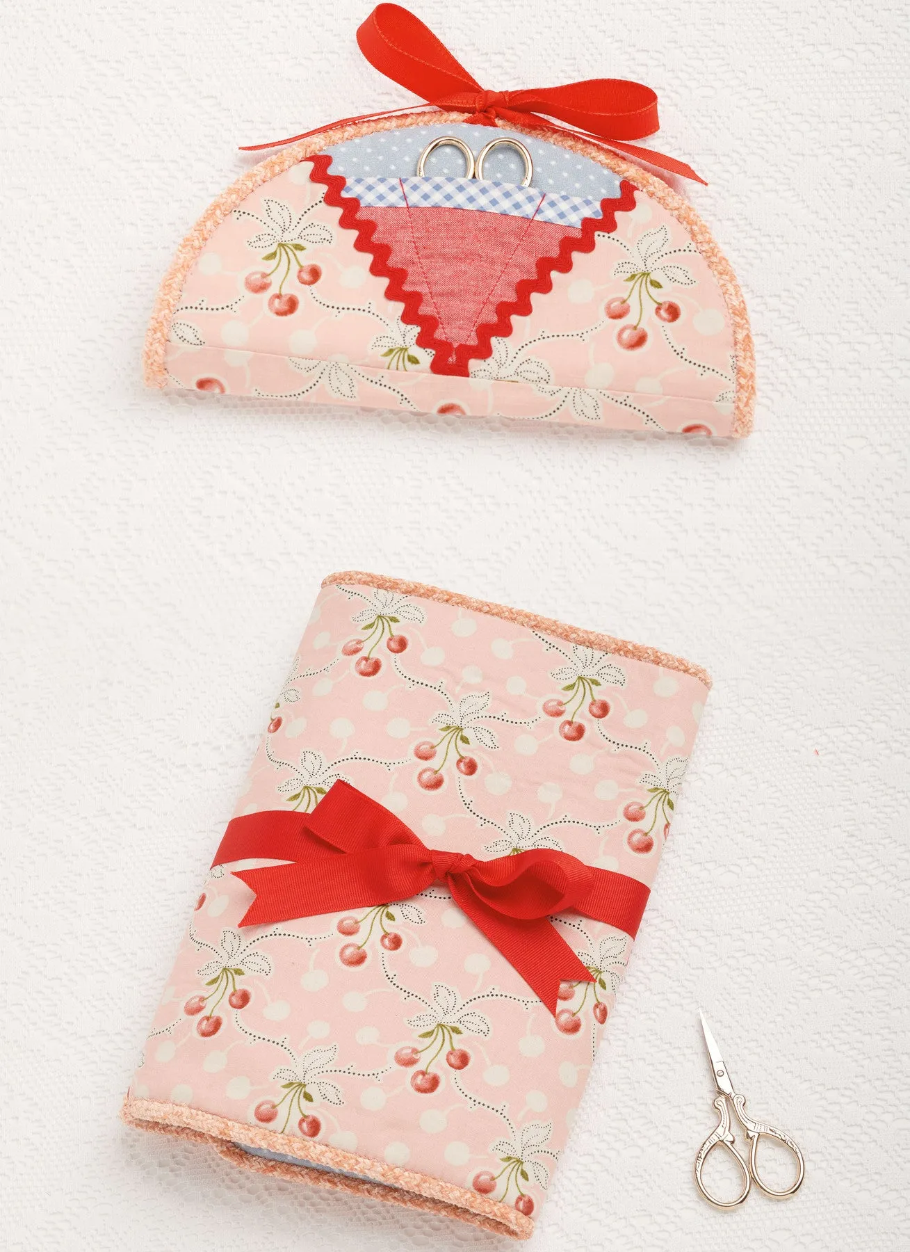 Simplicity Pattern 9809 Pincushion Dolls, Project Organizer and Etui