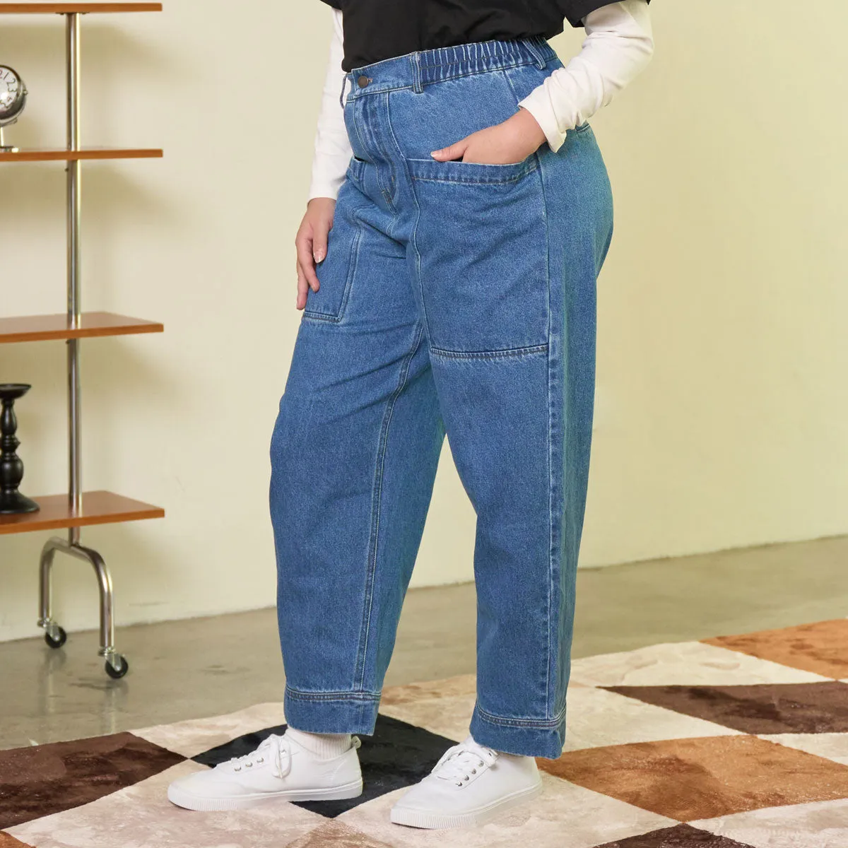 Tapered Leg Denim Pants